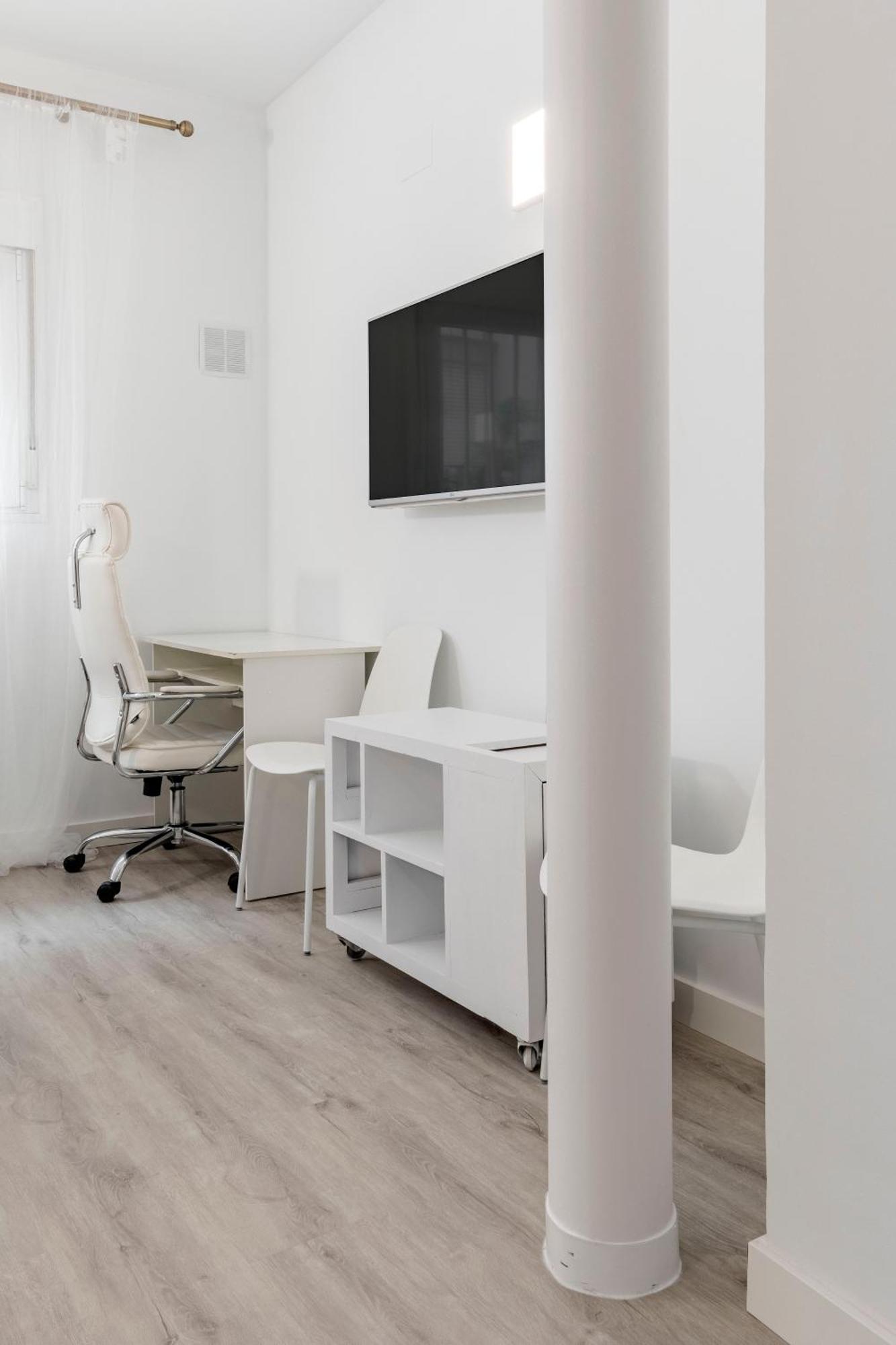 Charming Studio Avenida America Мадрид Екстериор снимка