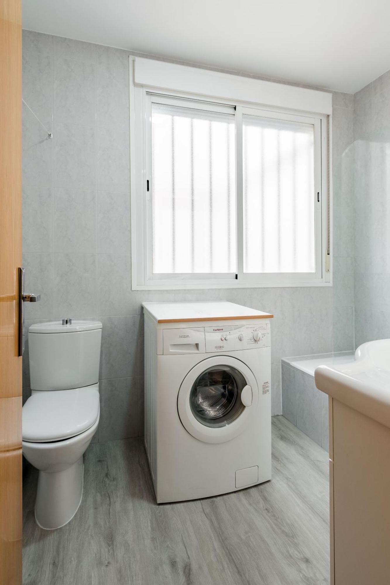 Charming Studio Avenida America Мадрид Екстериор снимка